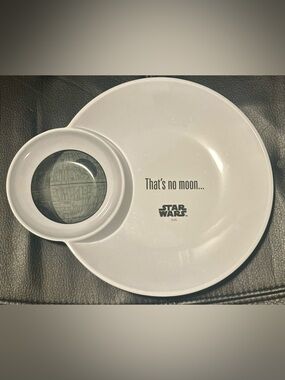 Star Wars Divided Serving Plate with Death Star Graphic